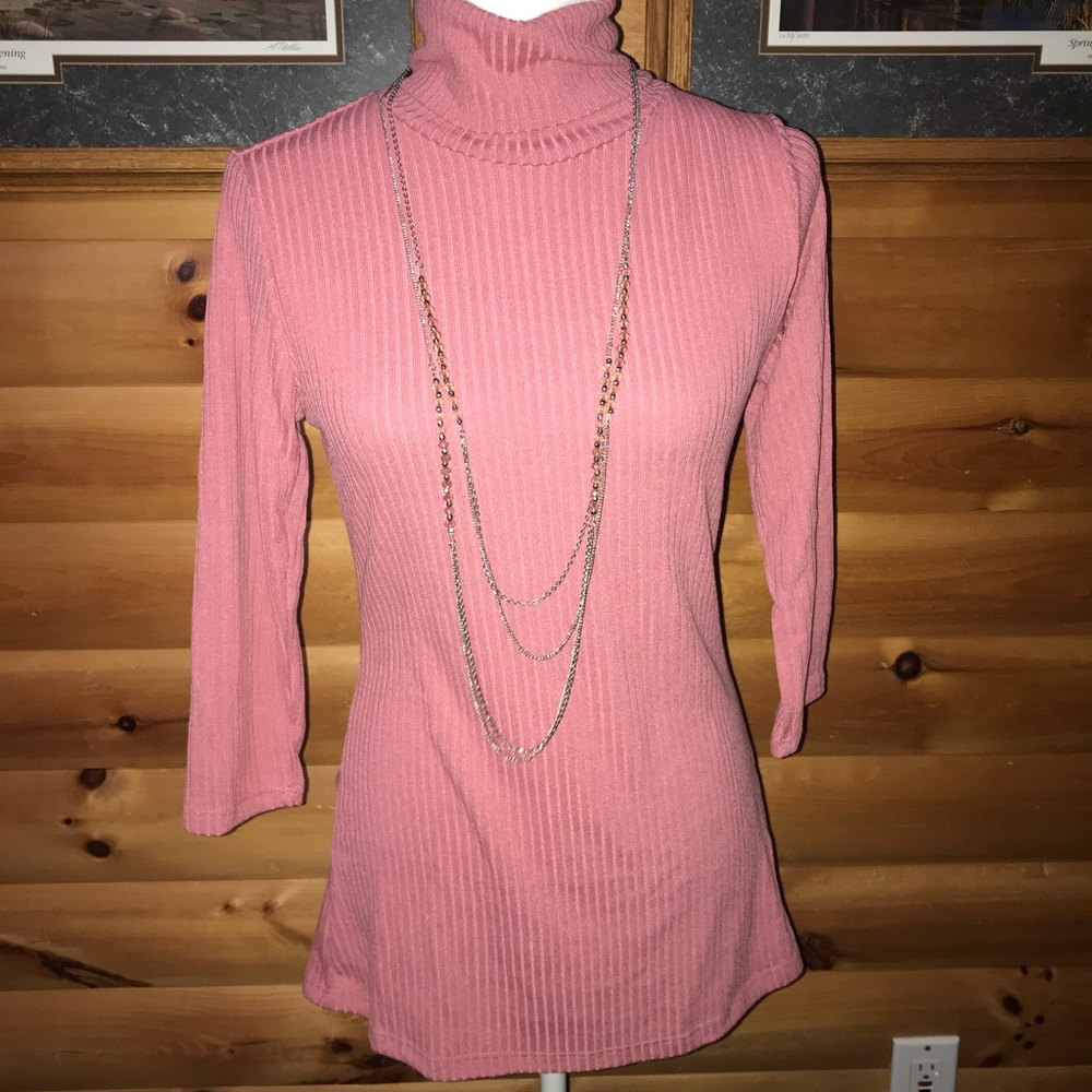 3/4 sleeve pink turtle neck